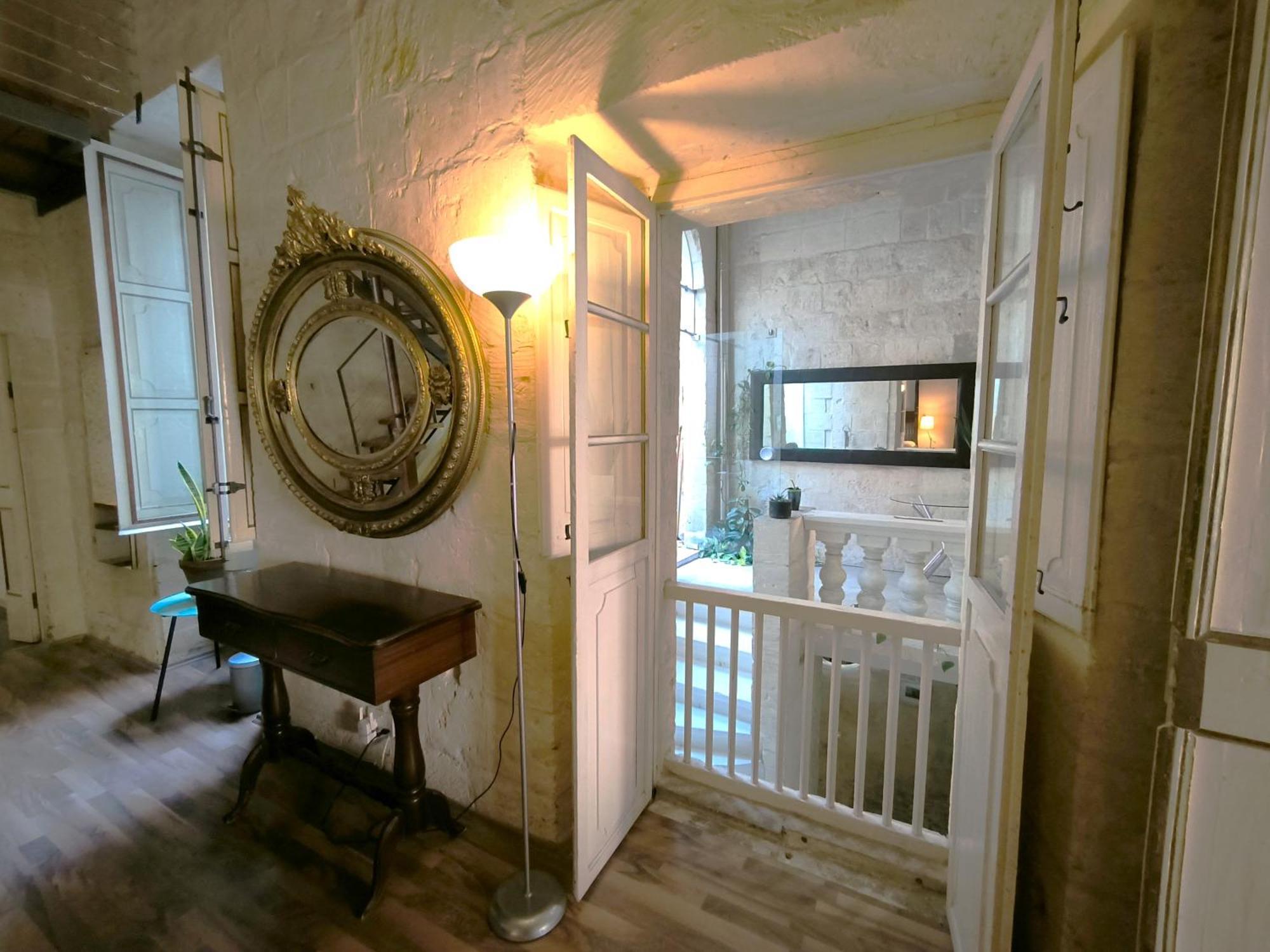 Stunning Valletta 3 Bedroom Town House Luaran gambar