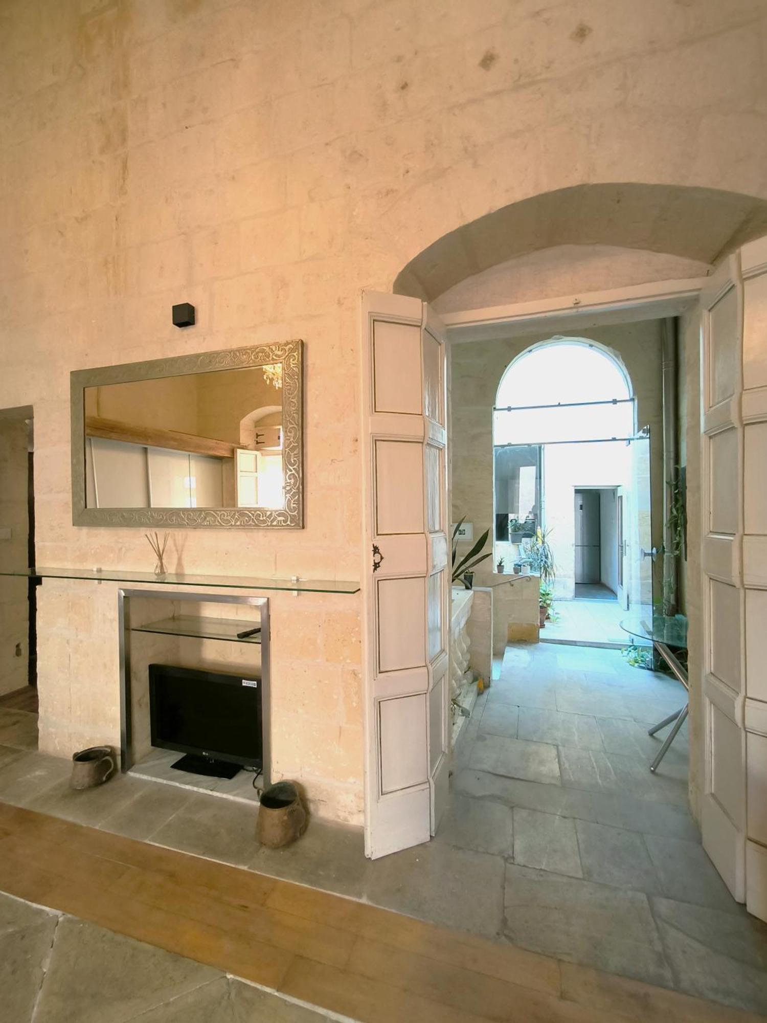 Stunning Valletta 3 Bedroom Town House Luaran gambar